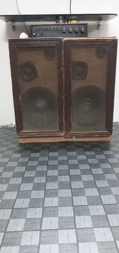 speakers with amplifier