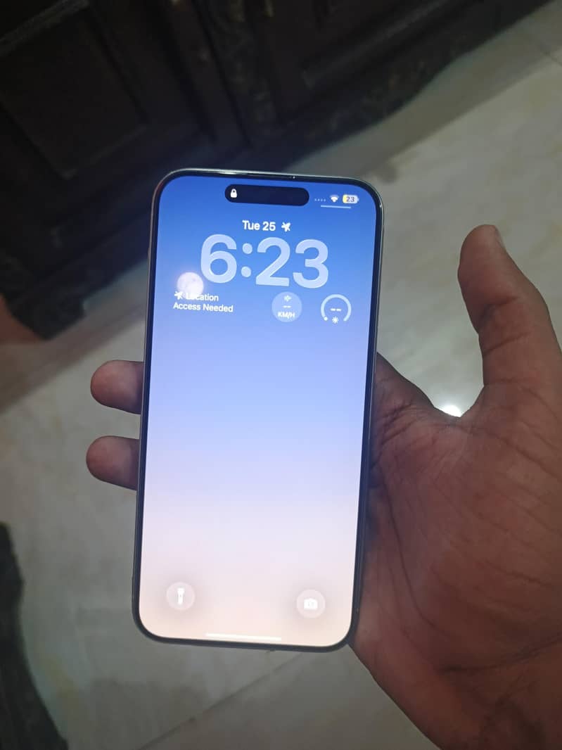 Apple iPhone 15 Pro Max 1