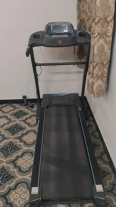 AMERICAN FITNESS TRDEMILL WITH AUTO INCLINE