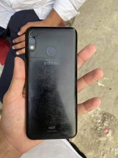 Infinix Hot 8