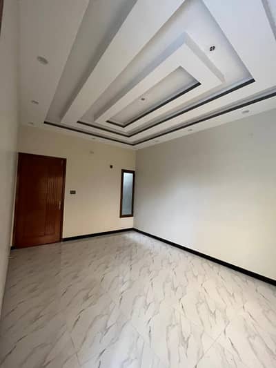 Prime Location Renovated Upper Portion Sized 400 Square Yards Available In Federal B Area - Block 13