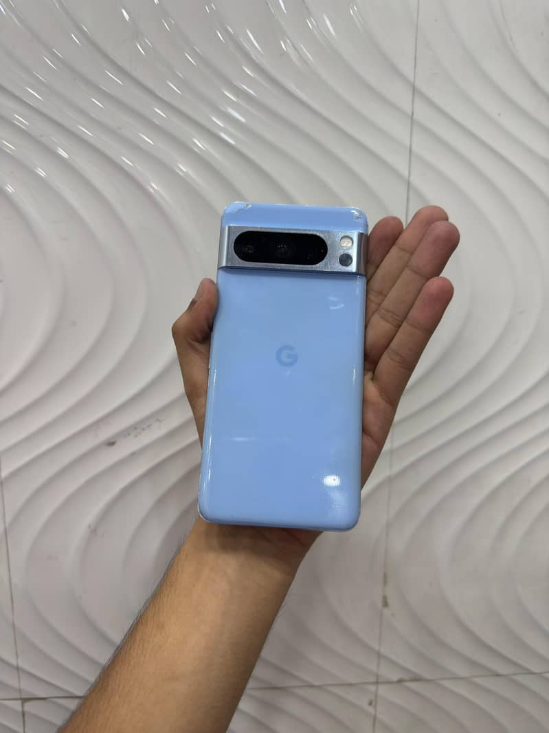Google Pixel 8 Pro 3
