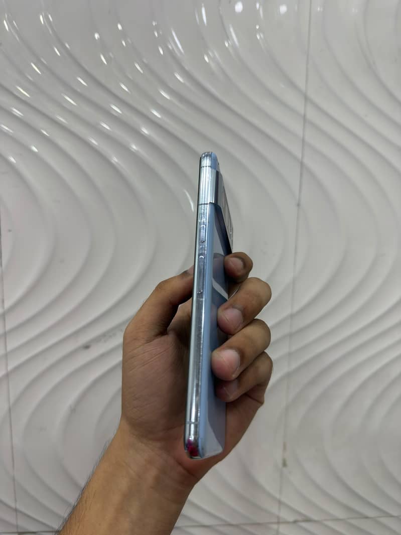 Google Pixel 8 Pro 4
