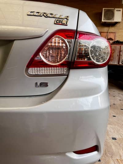 Toyota Corolla GLI 2011