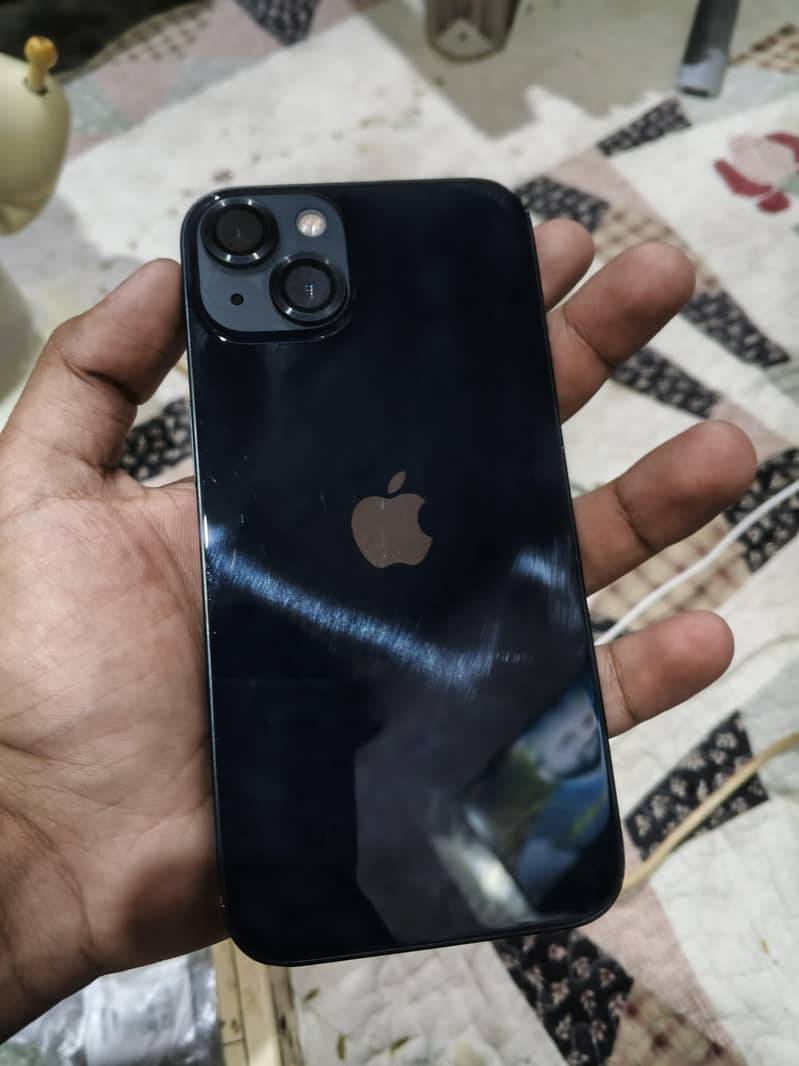 Apple iPhone 13 0