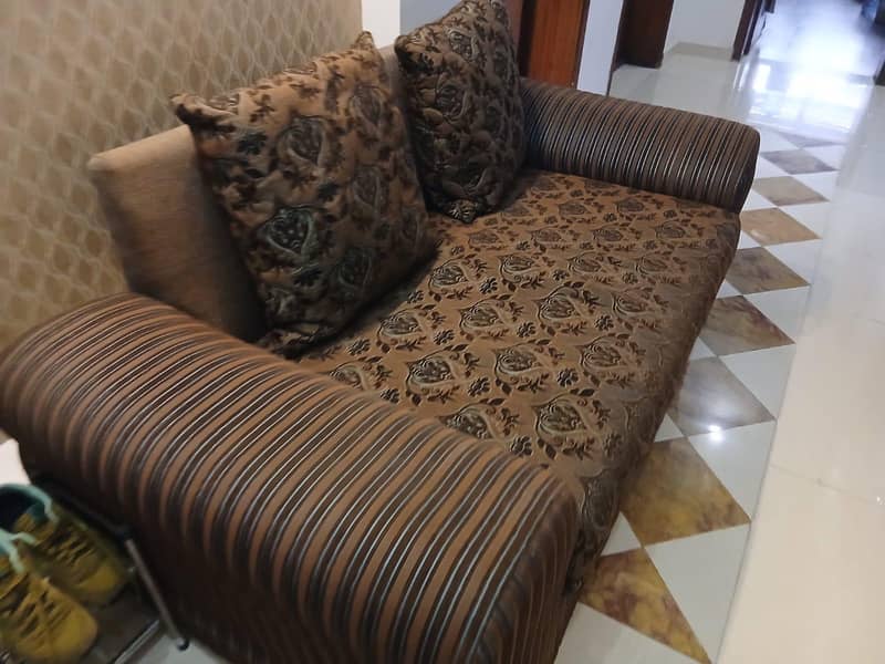 2 seater sofa 1