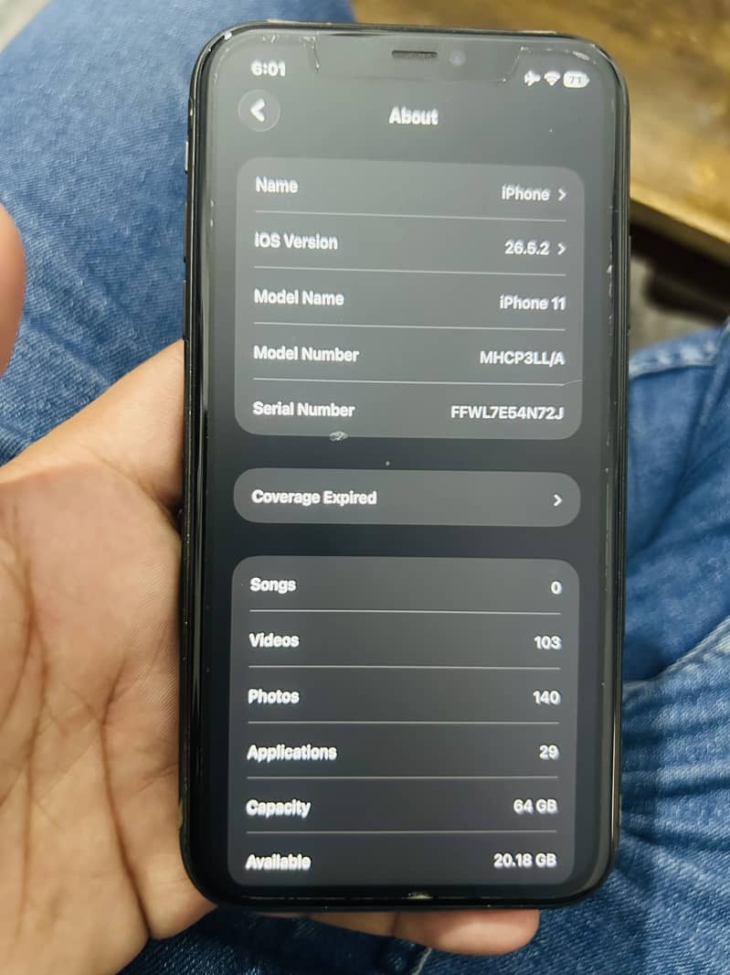Apple iPhone 11 4