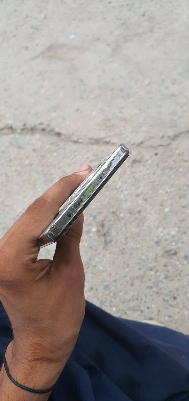 Tecno CAMON 30 4