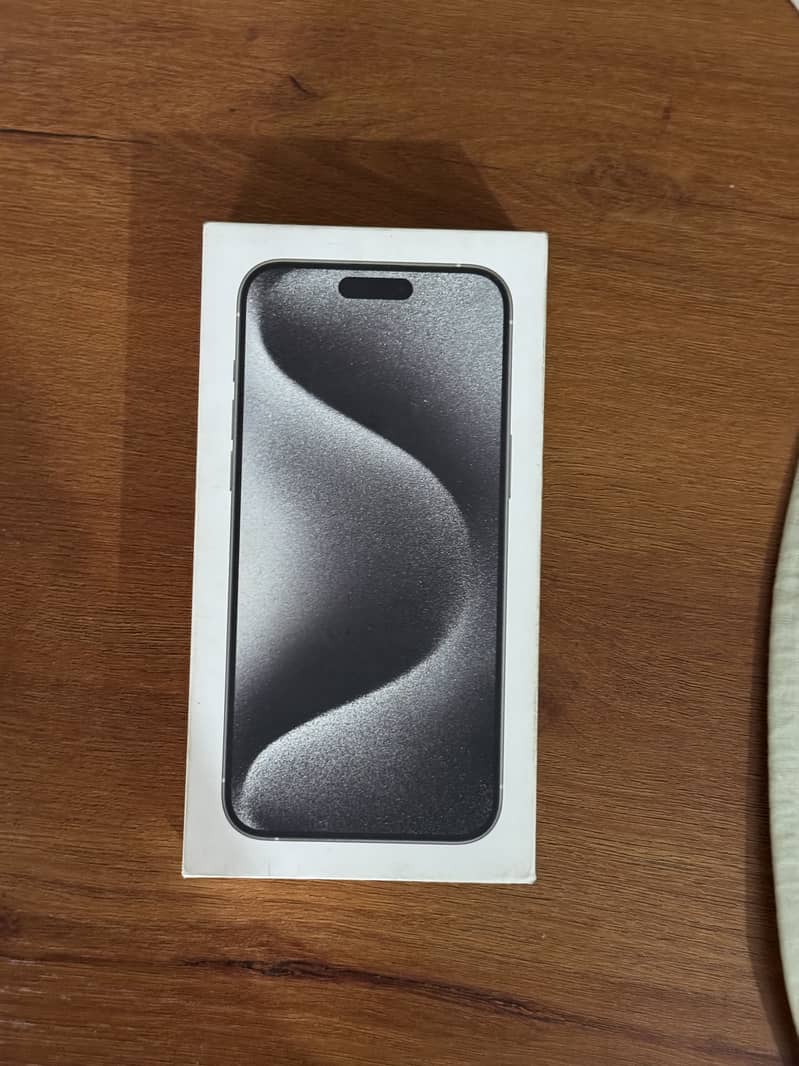 Apple iPhone 15 Pro Max 0