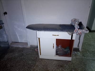 Bedroom furniture for sale. PLEASE READ DESCRIPTION FOR DETAILS