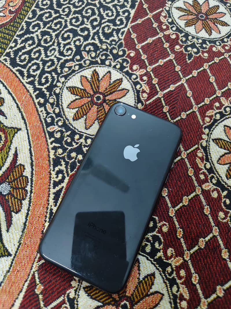 Apple iPhone 8 2