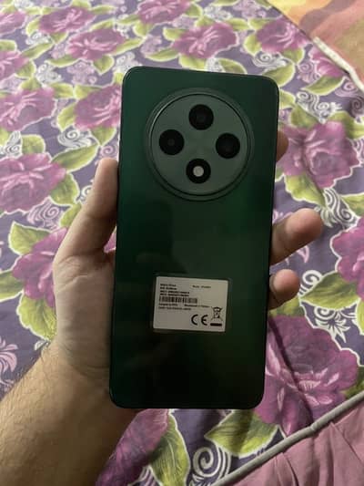 OPPO Reno12 F