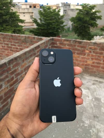 Iphone 13 he bohat achi condition he 10/10