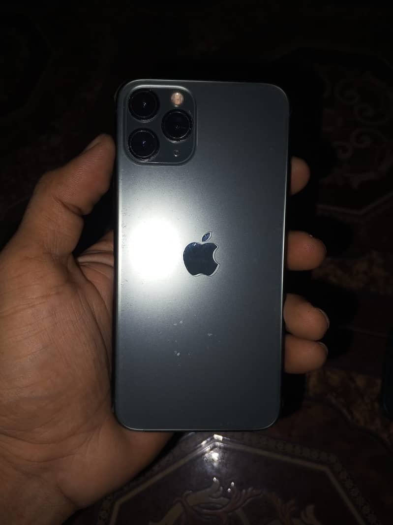 Apple iPhone 11 Pro 1
