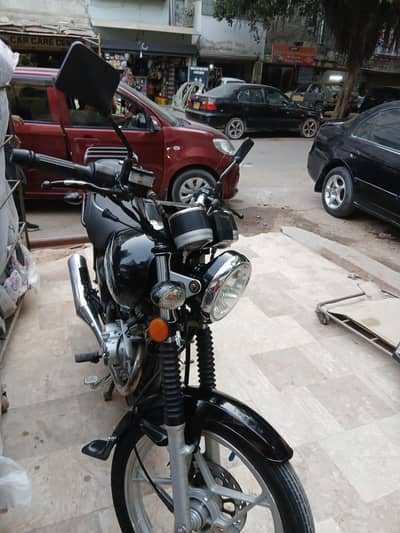 Suzuki GS 150 SE