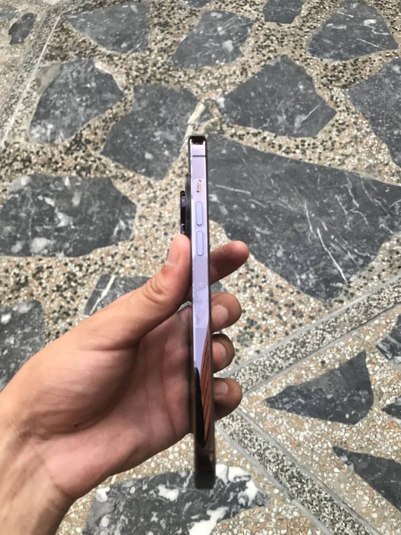 Apple iPhone 14 Pro Max 2