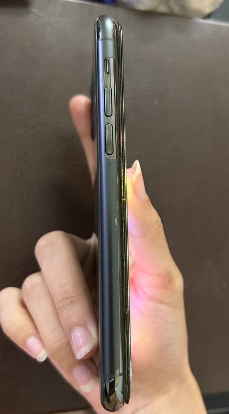 Apple iPhone 11 Pro 1