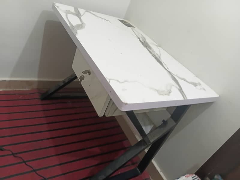 Study table 2
