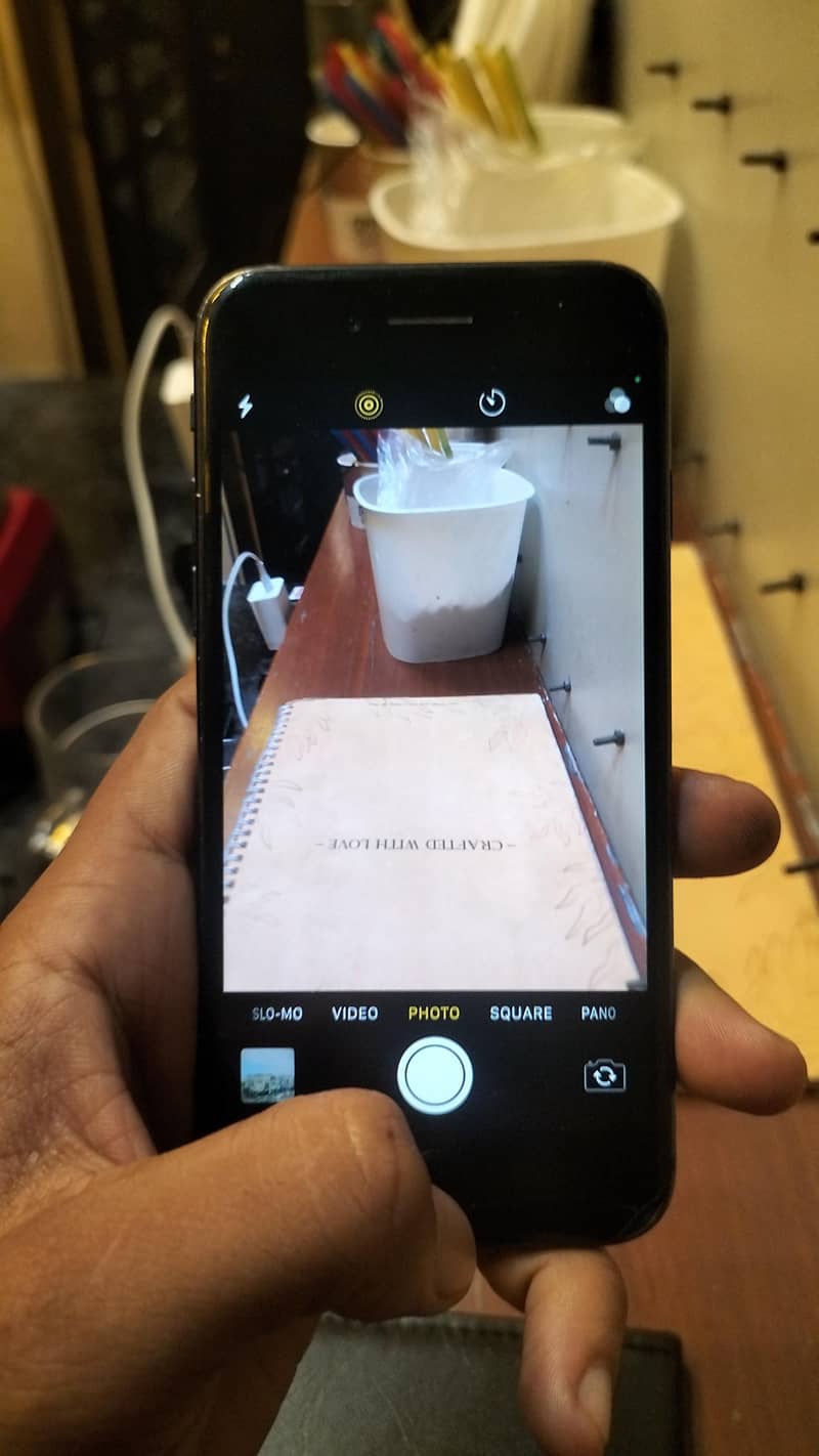 Apple iPhone 8 3