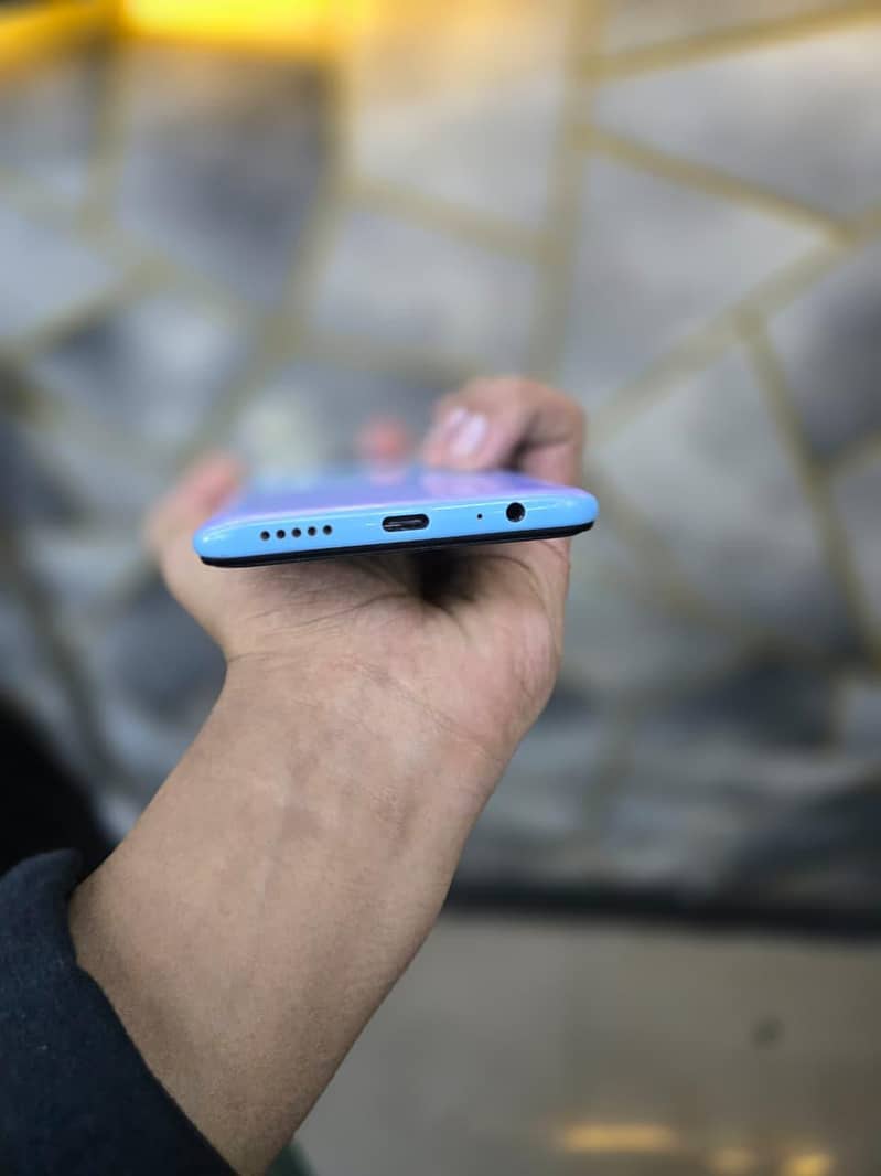 Xiaomi Redmi Note 9 4