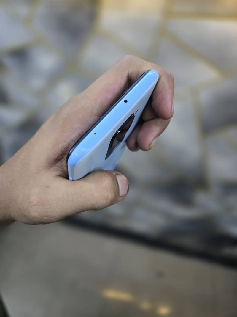 Xiaomi Redmi Note 9 5