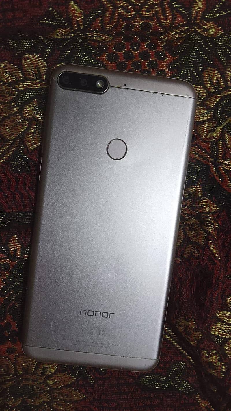 honor 7c 1