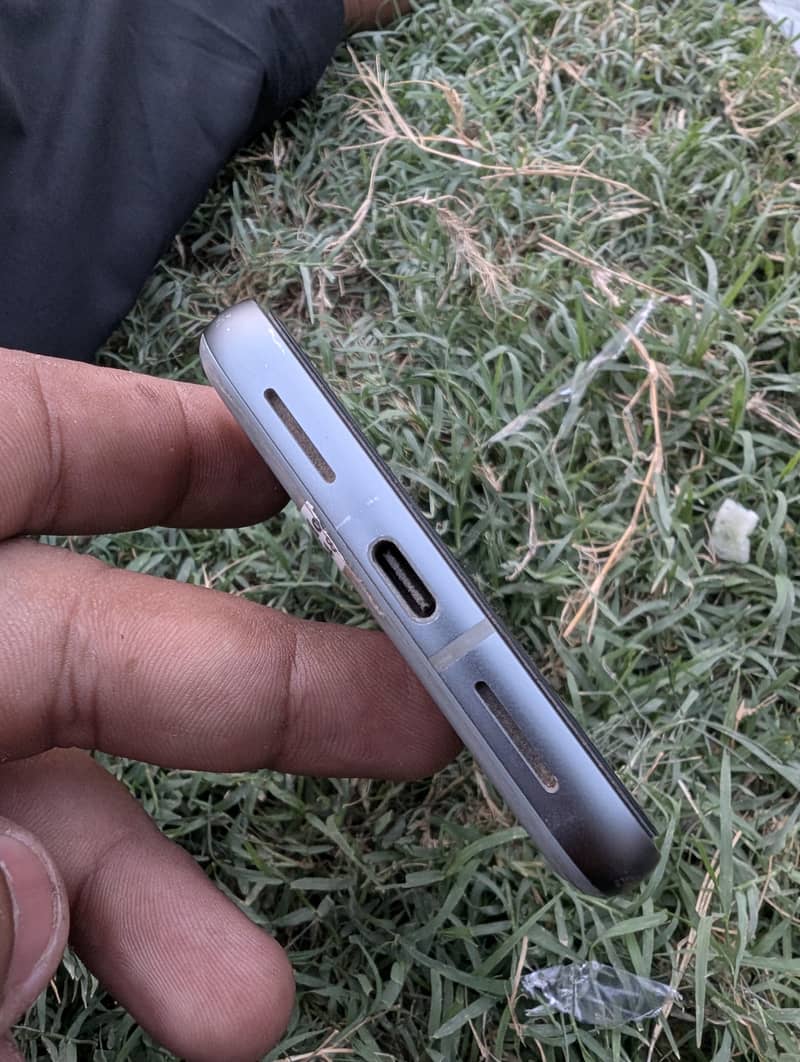 Google Pixel 8 3