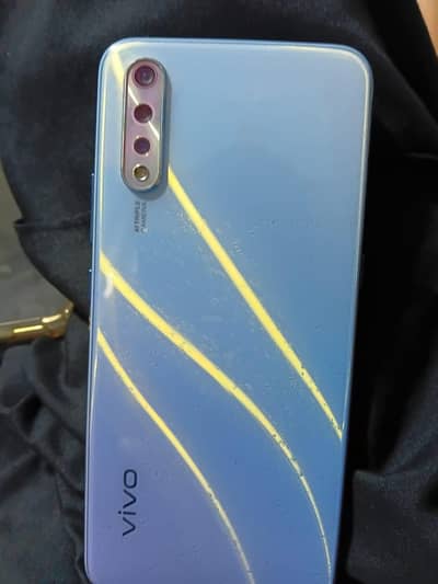 Vivo si 10 by 10 ha 4/128 with box
