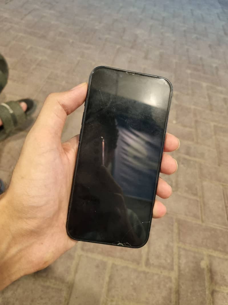 Apple iPhone 13 3