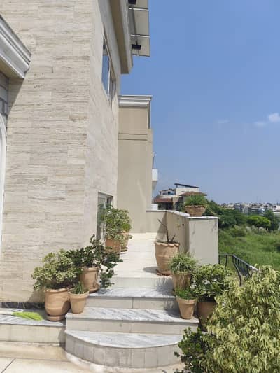 BEAUTIFUL HOUSE AVAILABLE FOR SALE f7/2 6 KANAL EXTRA LAND