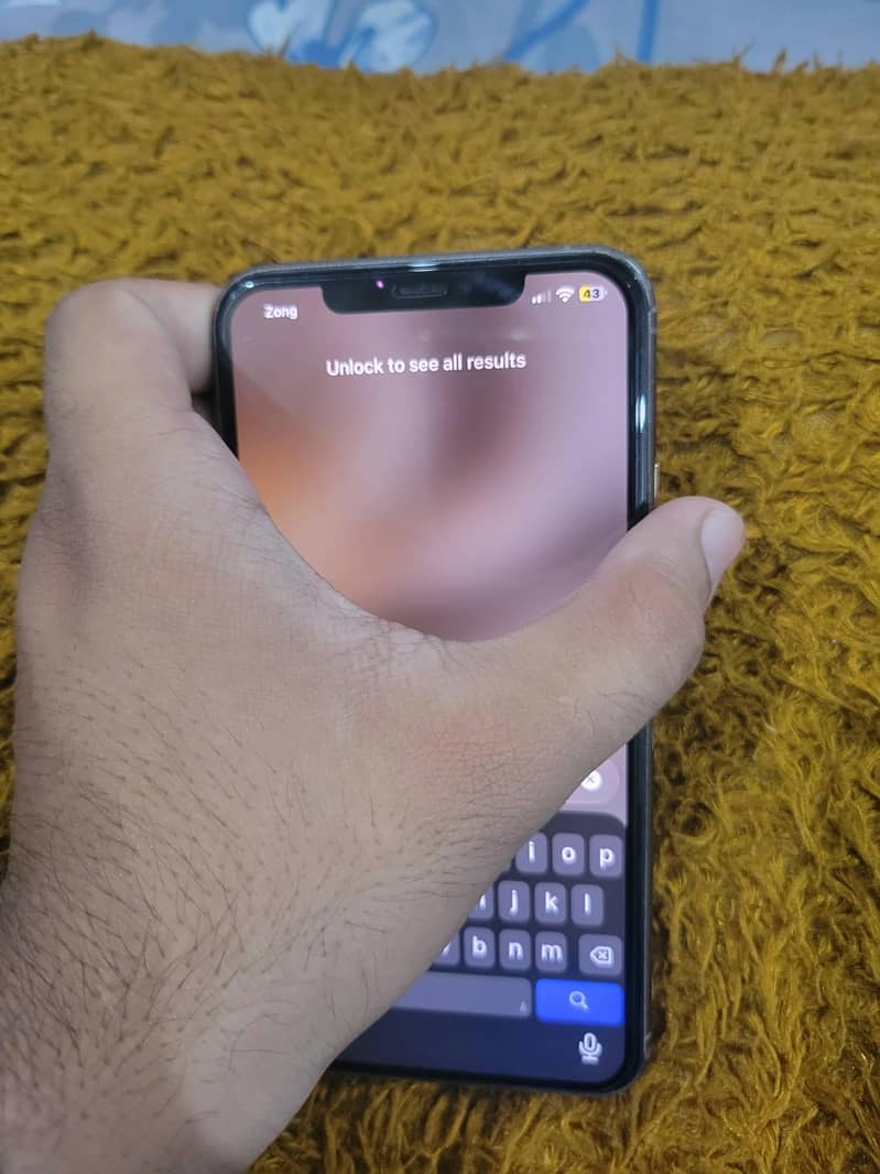 Apple iPhone 11 Pro Max 2