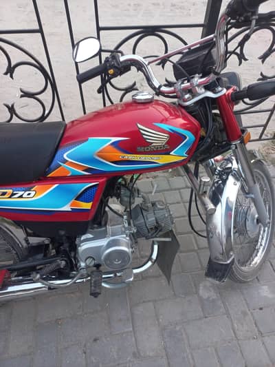 complete documents no excident  no any fault just buy and drive