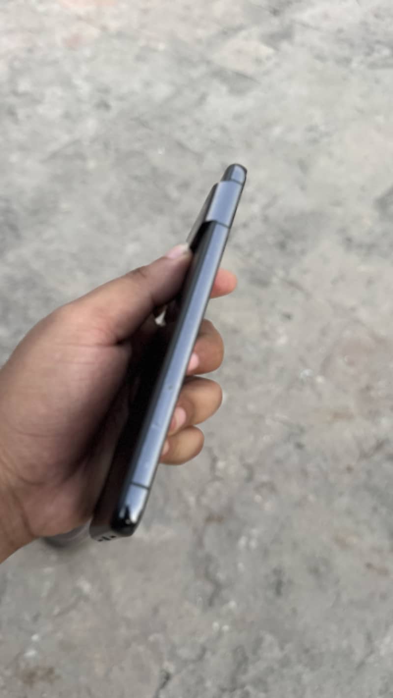 Google Pixel 8 Pro 4