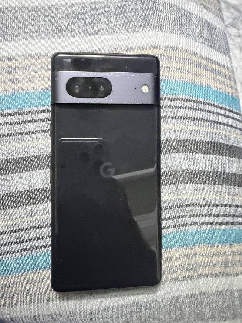 Google Pixel 7 4