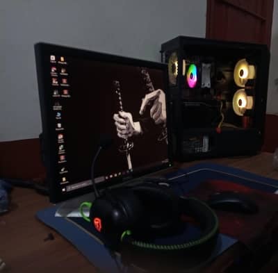 Ryzen 3600 -- Rx590 8 Gb --900 Power supply -8Gb ram ddr4