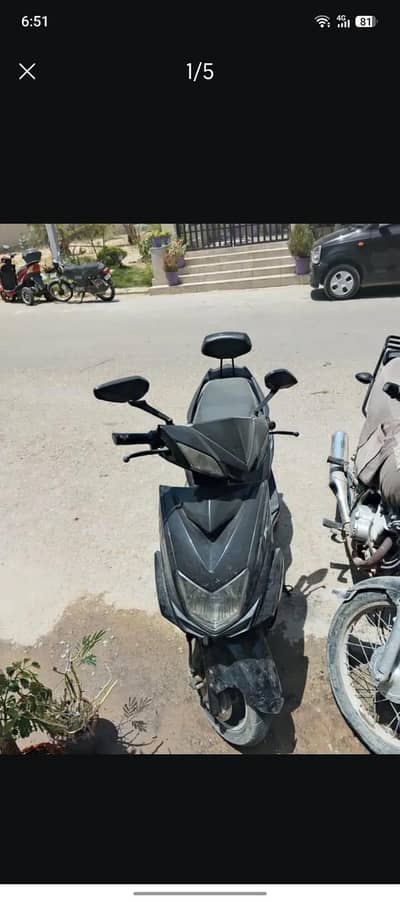 electri scooty