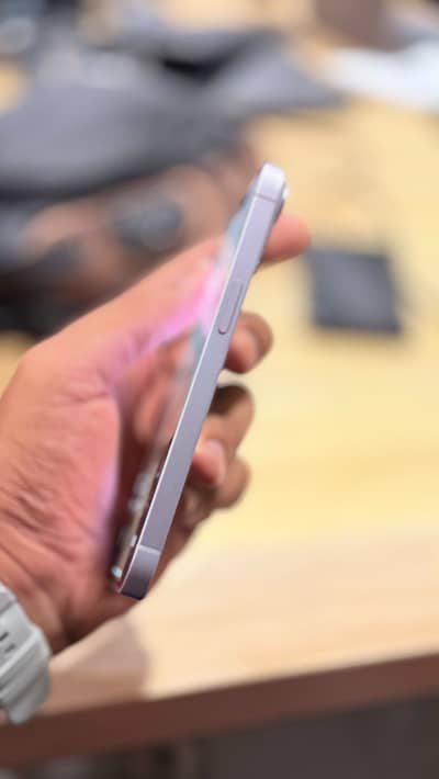 Apple iPhone 14