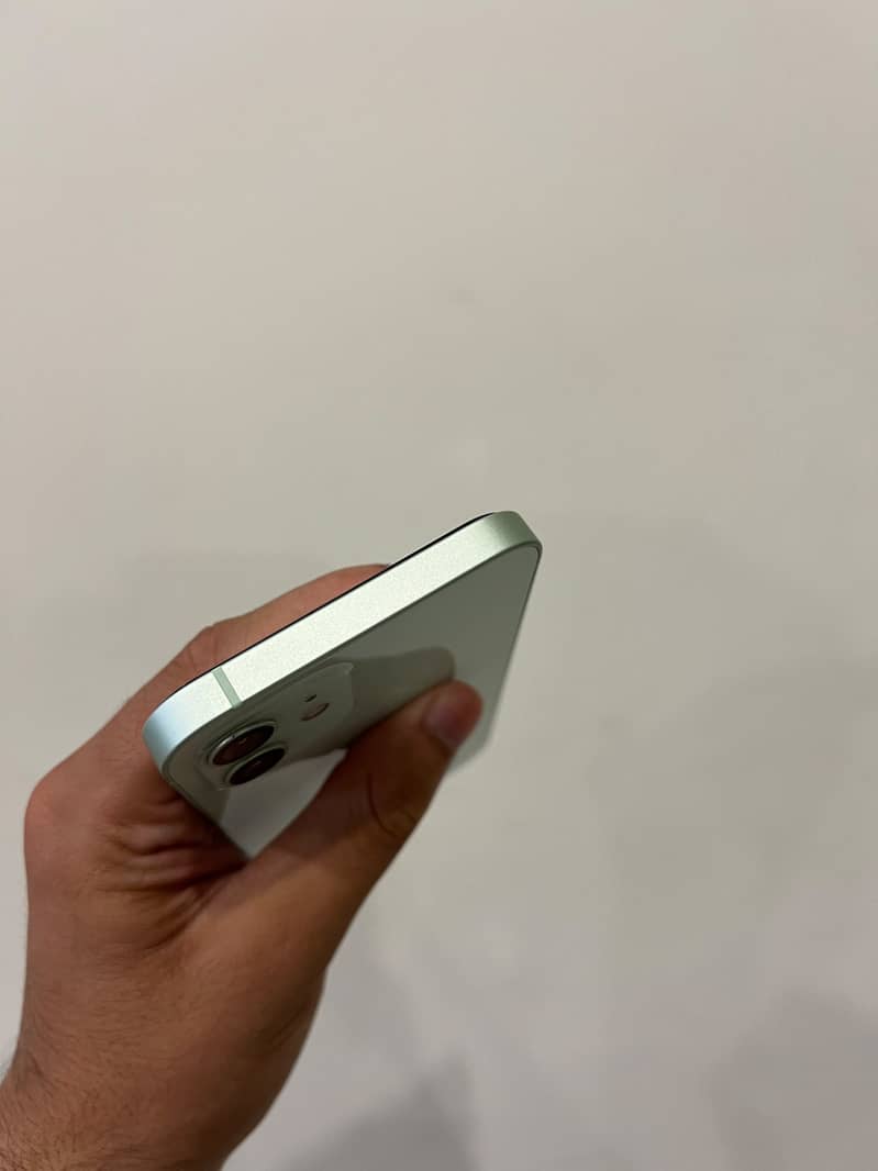 Apple iPhone 12 3