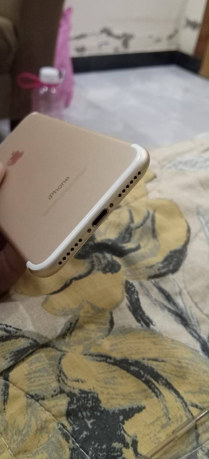 Apple iPhone 7 4