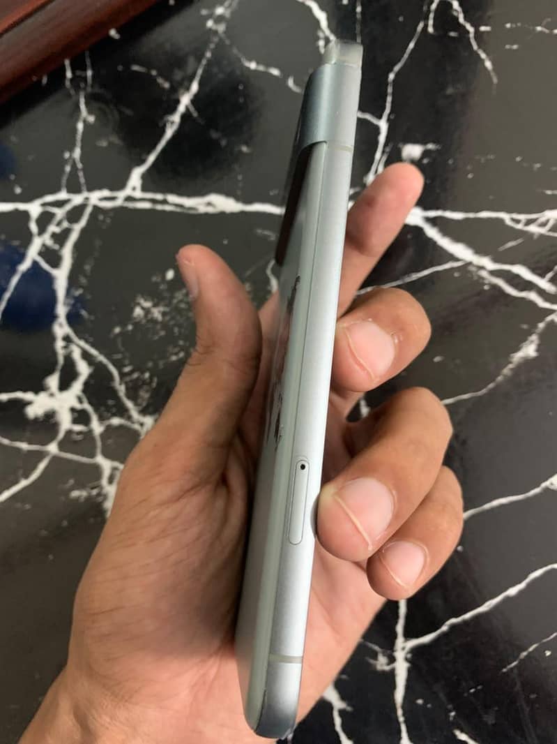 Google Pixel 8 2