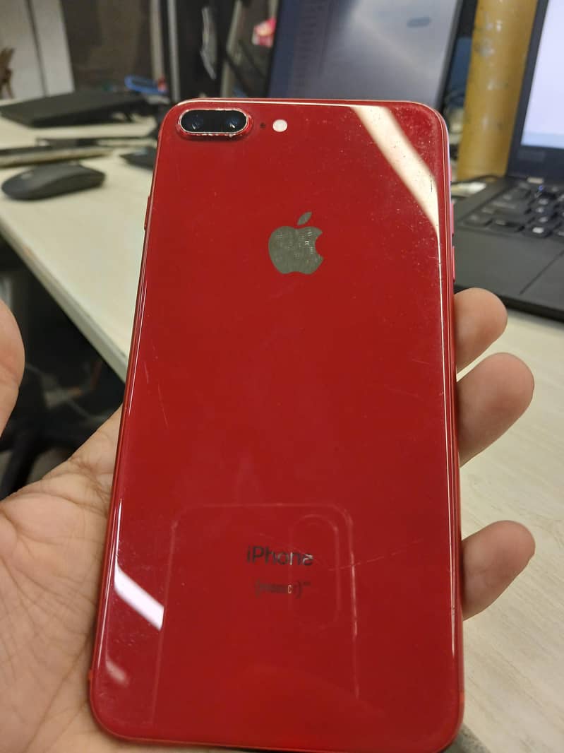 Apple iPhone 8 Plus 0