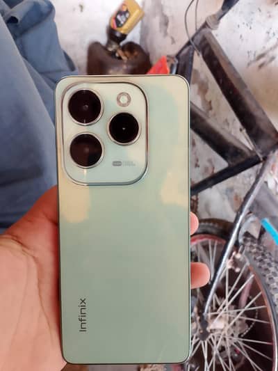 Infinix Hot 40 Pro