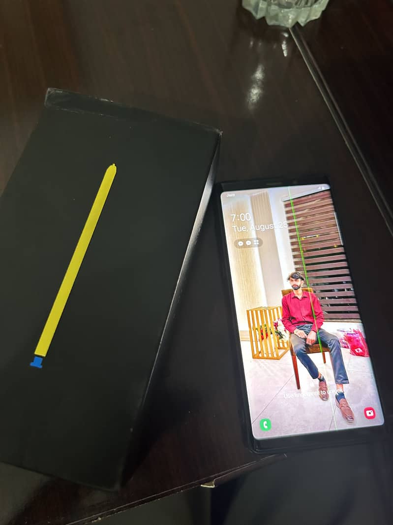Samsung Mobile Note 9 6