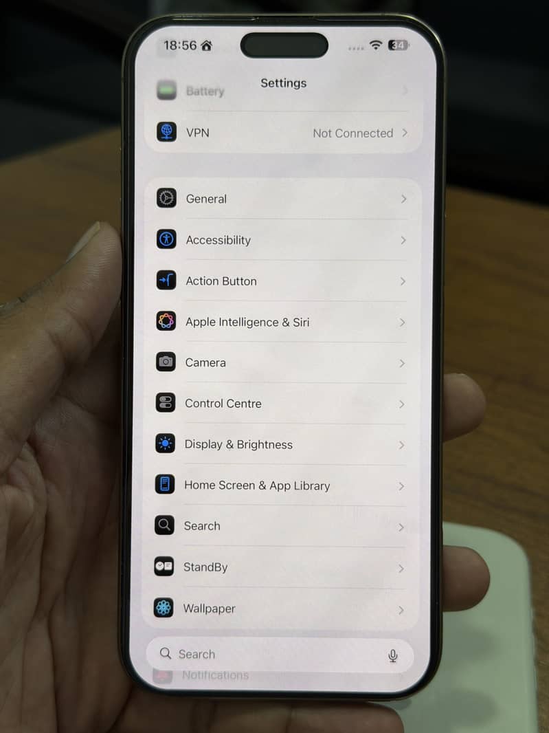 Apple iPhone 16 Pro Max 3