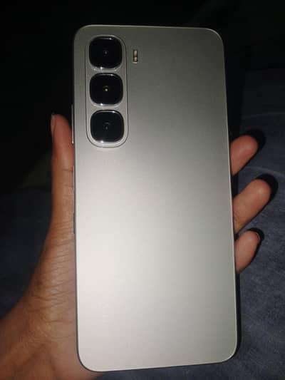 Infinix Hot 60i