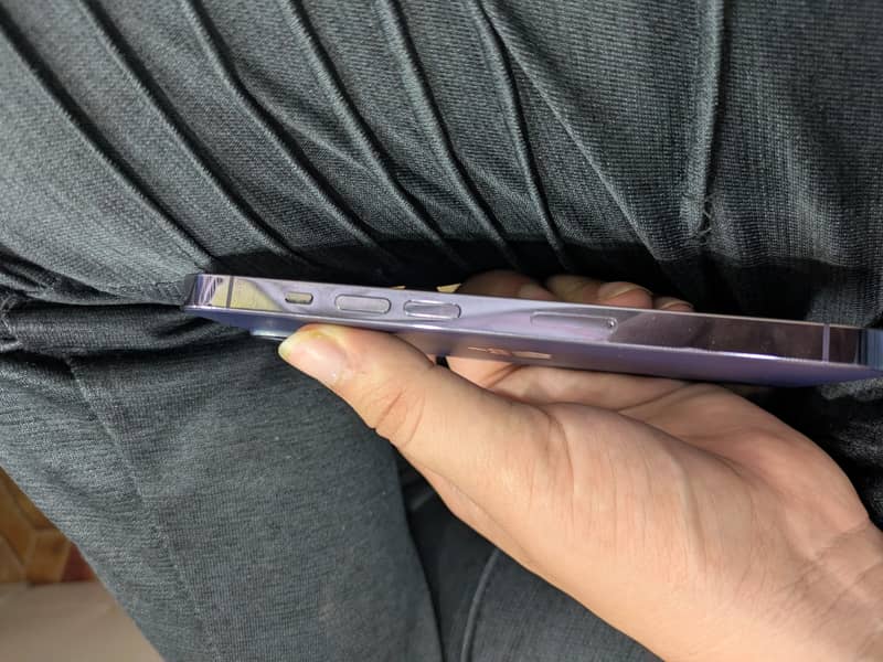 Apple iPhone 14 Pro 1