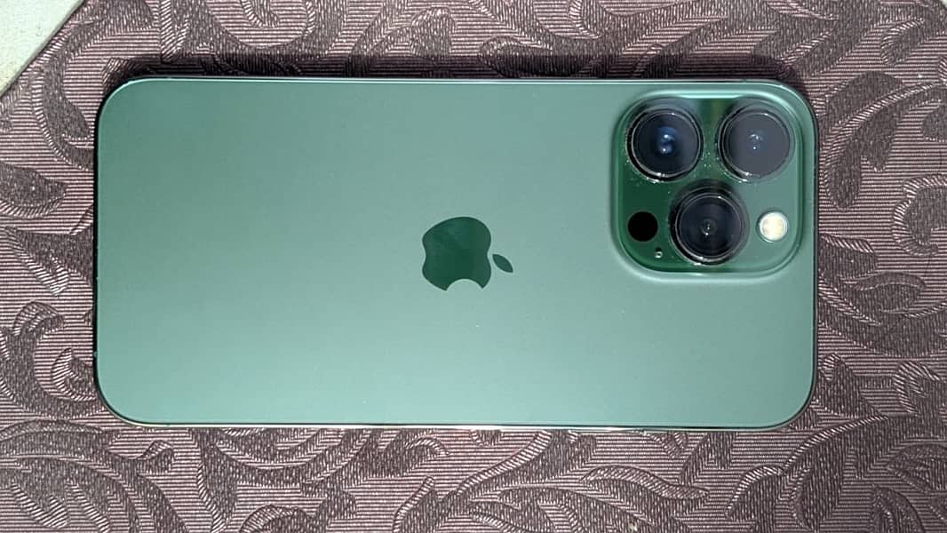 Apple iPhone 13 Pro 0