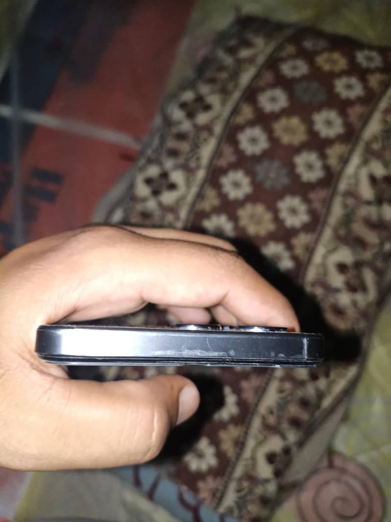 Realme C51 4