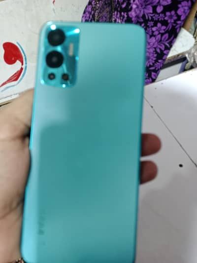 Infinix Hot 12