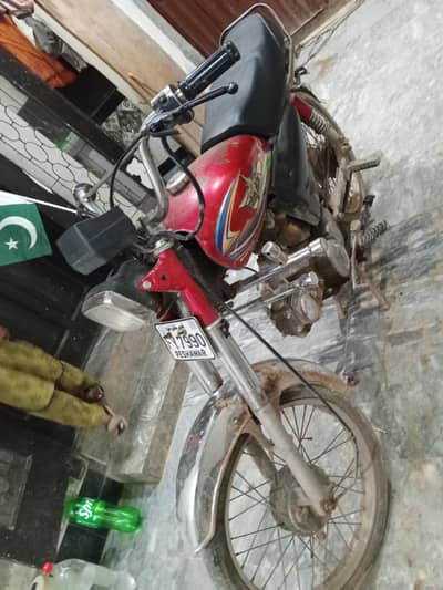 motorcycle 2012 model hai chalne ke kabil hai dusre gair mein Thoda sa